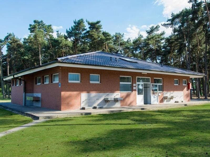 Sanitair blok III: (nieuwbouw 1998)